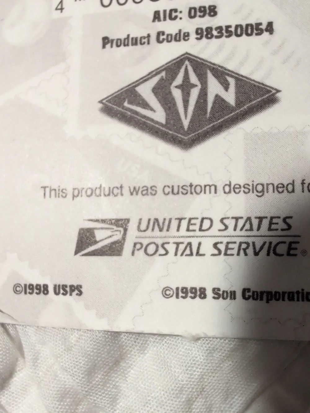Vintage US Postal Bright Eyes 32 Cent Stamp Brass Enamel Keychain‎ NIP